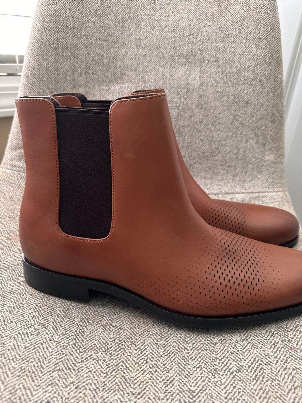 Cole Haan 12 Men's Washington Grand Laser Chelsea Boot Style C38374
